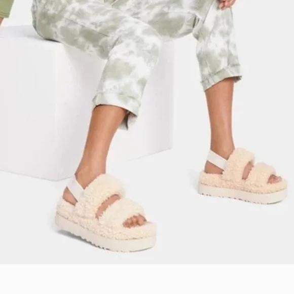 Cozy Cream Fluffy Women's Slides - Picture 4 of 6